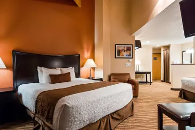 Photo 5 - Best Western Plus Corning Inn