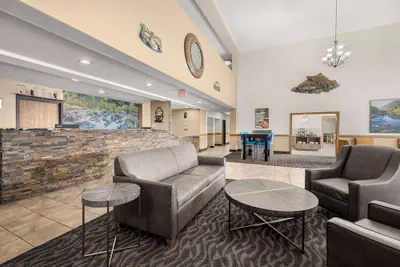 Photo 4 - La Quinta Inn & Suites by Wyndham Grants Pass