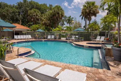 Photo 2 - SpringHill Suites Marriott Ft Lauderdale Airport/Cruise Port