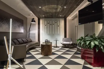Photo 5 - The Windsor Suites