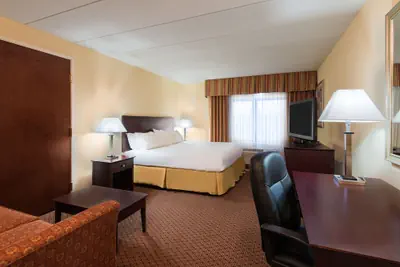 Photo 5 - Holiday Inn Express Richmond Airport by IHG