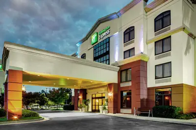 Photo 2 - Holiday Inn Express Richmond Airport by IHG