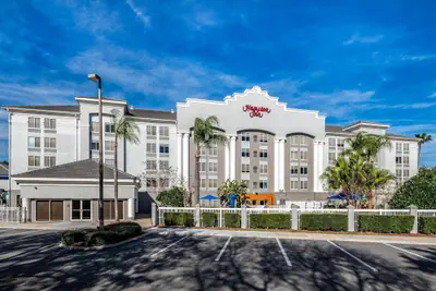 Photo 2 - Hampton Inn Orlando/Lake Buena Vista