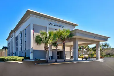 Photo 2 - Hampton Inn Daytona/Ormond Beach