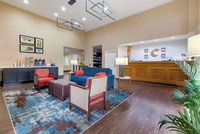 Photo 4 - Comfort Suites Keeneland