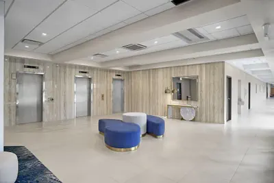 Photo 4 - Holiday Inn & Suites Chicago - Downtown by IHG