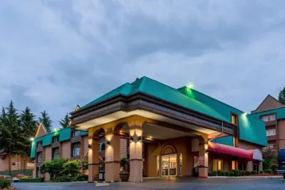 Photo 2 - Sutton Suites Hotel