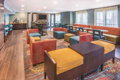 Photo 3 - La Quinta Inn & Suites by Wyndham O'Fallon, IL - St. Louis