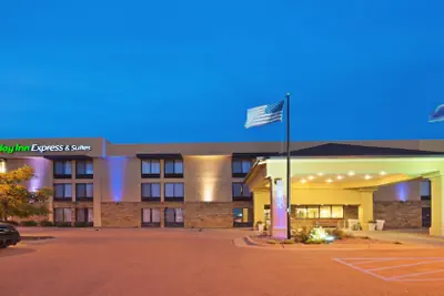Photo 2 - Holiday Inn Express Hotel & Suites Colby by IHG