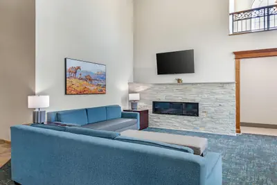 Photo 3 - Best Western Plus Southpark Inn & Suites