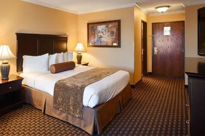 Photo 5 - Best Western Plus Southpark Inn & Suites