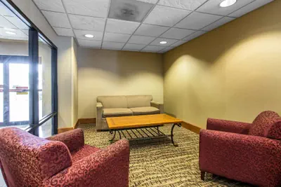 Photo 4 - Comfort Inn & Suites Thomson