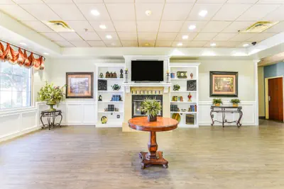 Photo 4 - OYO Townhouse Oklahoma City Airport