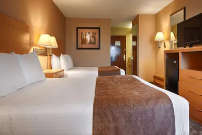 Photo 2 - SureStay Plus Hotel by Best Western Roanoke Rapids I-95