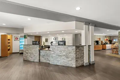 Photo 4 - Quality Inn & Suites Denver International Airport