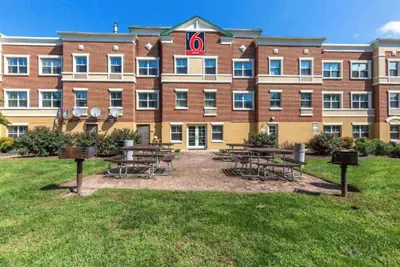 Photo 2 - Studio 6 Extended Stay Washington, D.C. Gaithersburg South MD