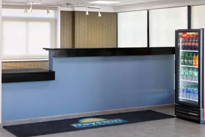 Photo 3 - Days Inn by Wyndham Tonawanda/Buffalo