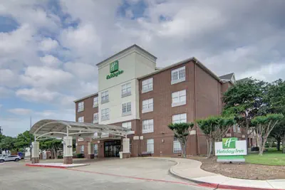 Photo 2 - Holiday Inn & Suites Dallas-Addison by IHG