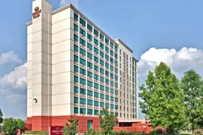 Photo 2 - Crowne Plaza Memphis Downtown by IHG