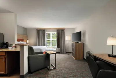 Photo 4 - Candlewood Suites St Louis St Charles by IHG