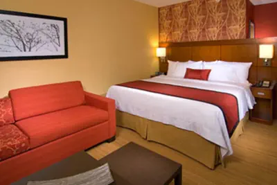 Photo 4 - Courtyard by Marriott Hartford Manchester