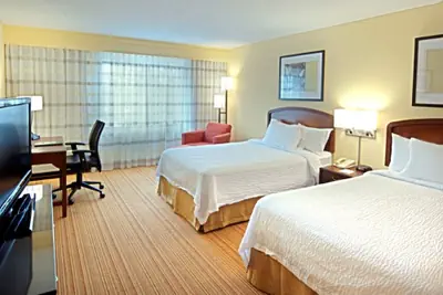 Photo 3 - Courtyard by Marriott Hartford Manchester
