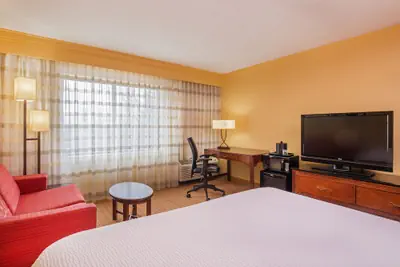 Photo 5 - Courtyard by Marriott Hartford Manchester