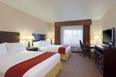 Photo 4 - Holiday Inn Express Temecula by IHG