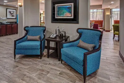 Photo 4 - Hampton Inn Orlando-Maingate South