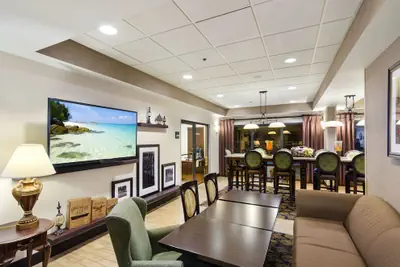 Photo 3 - Hampton Inn Mount Dora
