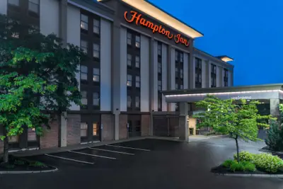 Photo 2 - Hampton Inn Boston/Marlborough