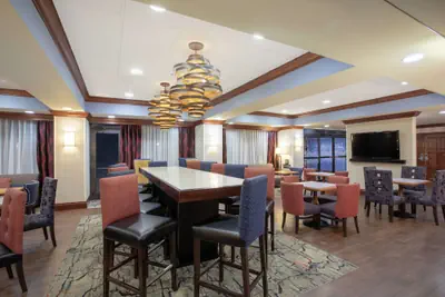 Photo 4 - Hampton Inn Boston/Marlborough