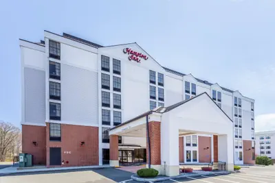 Photo 2 - Hampton Inn Boston/Peabody