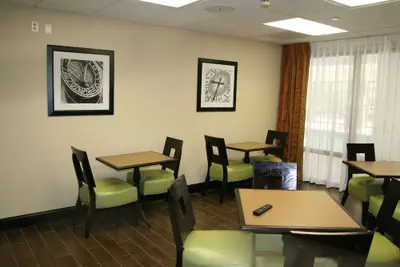 Photo 3 - Hampton Inn Olive Branch