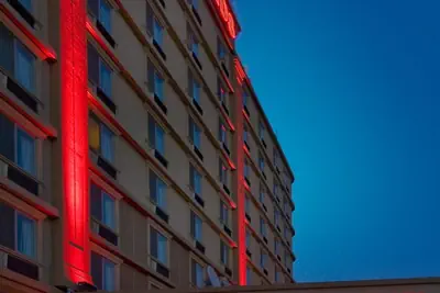 Photo 2 - Meadowlands Plaza Hotel
