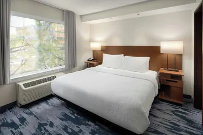 Photo 5 - Fairfield Inn & Suites by Marriott Lake Oswego