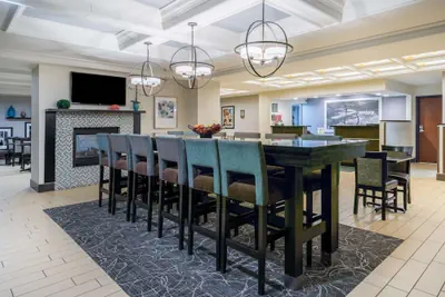 Photo 2 - Hampton Inn Philadelphia/Plymouth Meeting