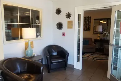 Photo 4 - Sonesta Simply Suites Dallas Galleria