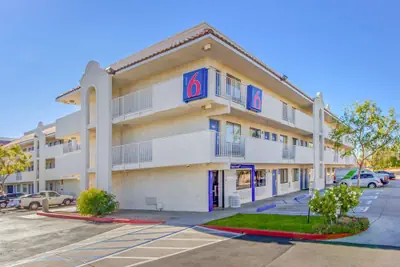 Photo 2 - Motel 6 Phoenix, AZ - West