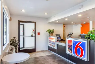 Photo 4 - Motel 6 Phoenix, AZ - West