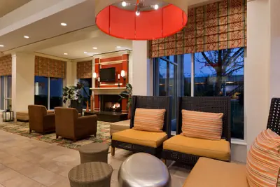 Photo 4 - Hilton Garden Inn Chicago / Oak Brook