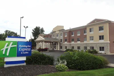 Photo 2 - Holiday Inn Express Hotel & Suites Indianapolis North Carmel by IHG
