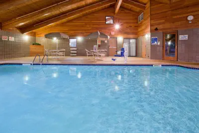 Photo 2 - AmericInn by Wyndham Coon Rapids