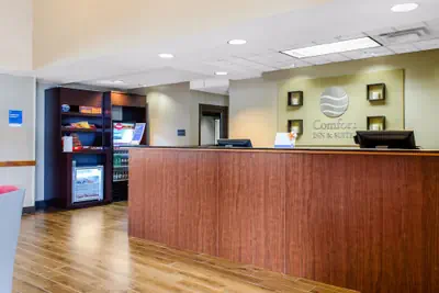 Photo 4 - Comfort Inn & Suites Biloxi - D'Iberville