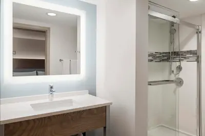Photo 4 - EVEN Hotel Ann Arbor S - University Area by IHG