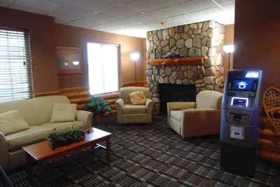 Photo 5 - American Inn and Suites Houghton Lake