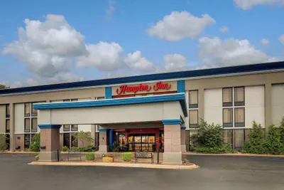 Photo 2 - Hampton Inn Rolla
