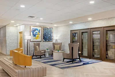 Photo 3 - Comfort Inn & Suites Greenville Near East Carolina University