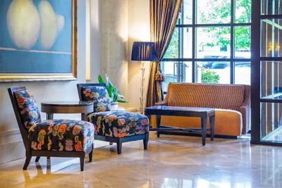 Photo 5 - The Paramount Hotel