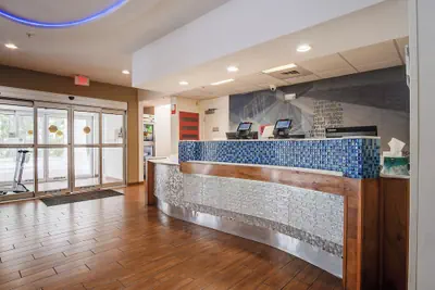 Photo 3 - Country Inn & Suites by Radisson, Savannah Southside